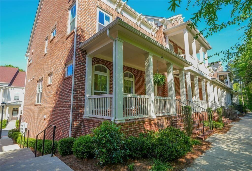 685 Brennan Drive Decatur, GA 30033 - Photo 2 of 37