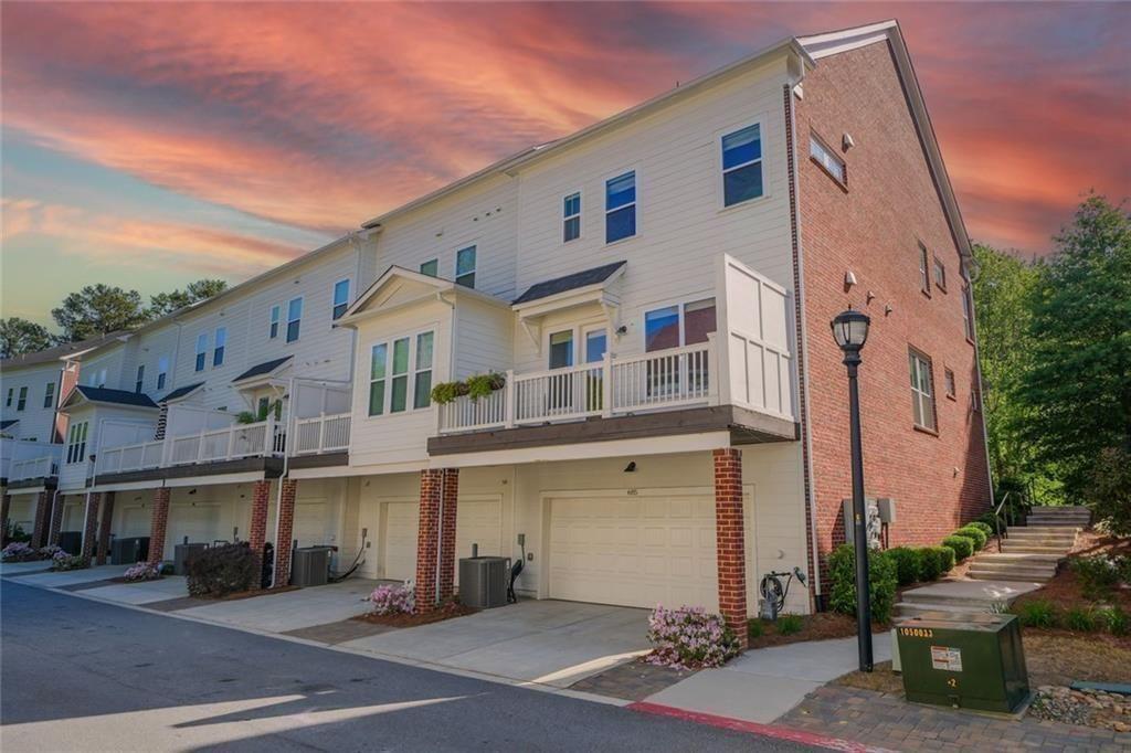 685 Brennan Drive Decatur, GA 30033 - Photo 4 of 37