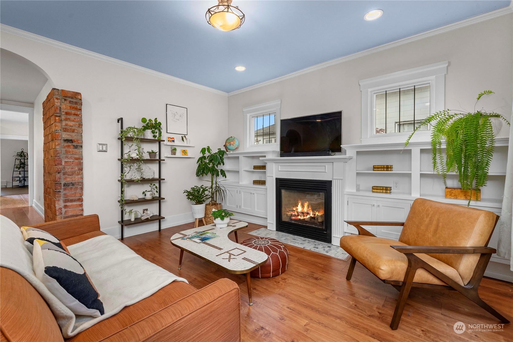 2510 Rockefeller Avenue Everett, WA 98201 - Photo 3 of 40 a living room with furniture and a fireplace