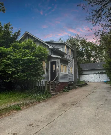 $199,900 | 108 Hutchinson Street, Kalamazoo, MI 49001