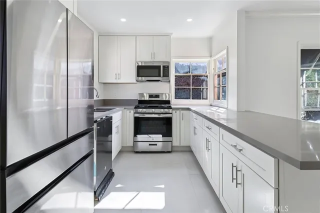 $1,275,000 | 734 Los Altos Avenue, Long Beach, CA 90804