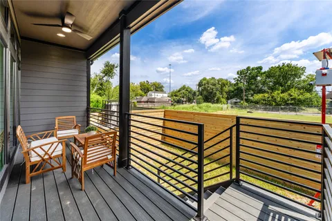 $479,900 | 1318 East 32nd 1/2 Street, Houston, TX 77022