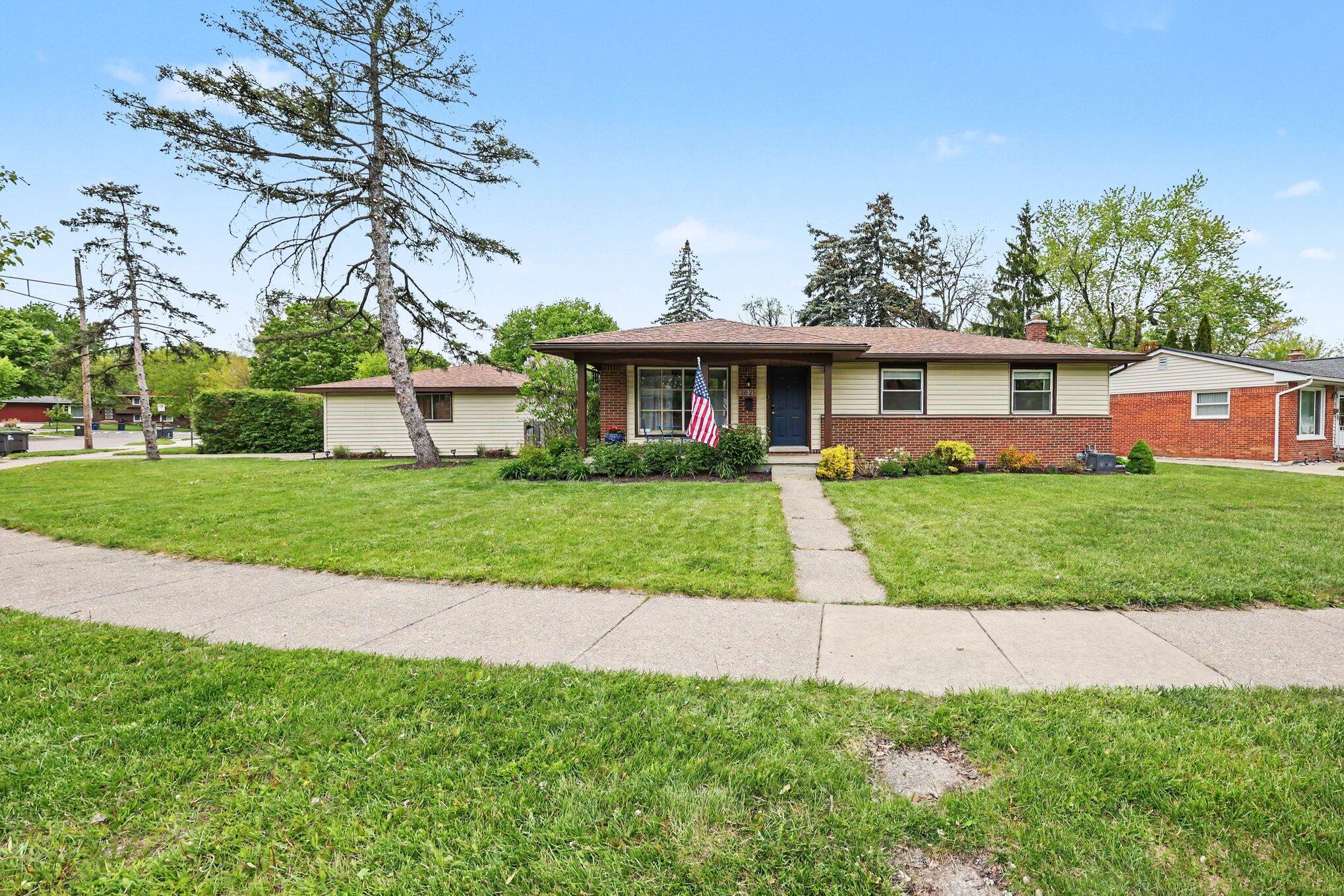 3621 Eli Road Ann Arbor, MI 48104 - Photo 2 of 28 001_cfhj4346_619