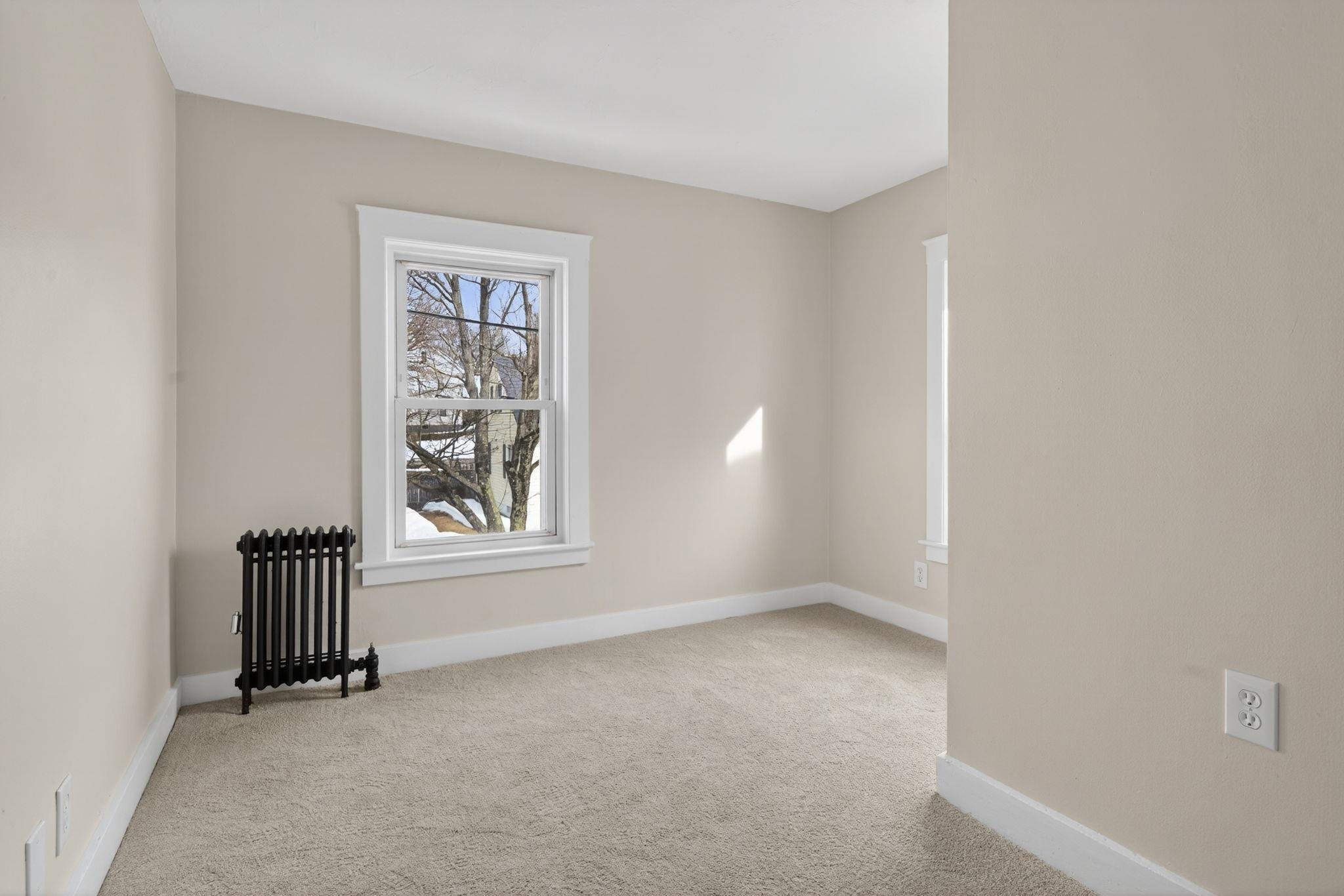 48 Jackson Street Laconia, NH 03246 - Photo 32 of 42
