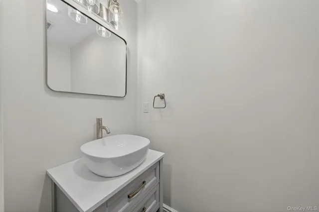 $831,000 | 3 Little York Road, Warwick, NY 10990