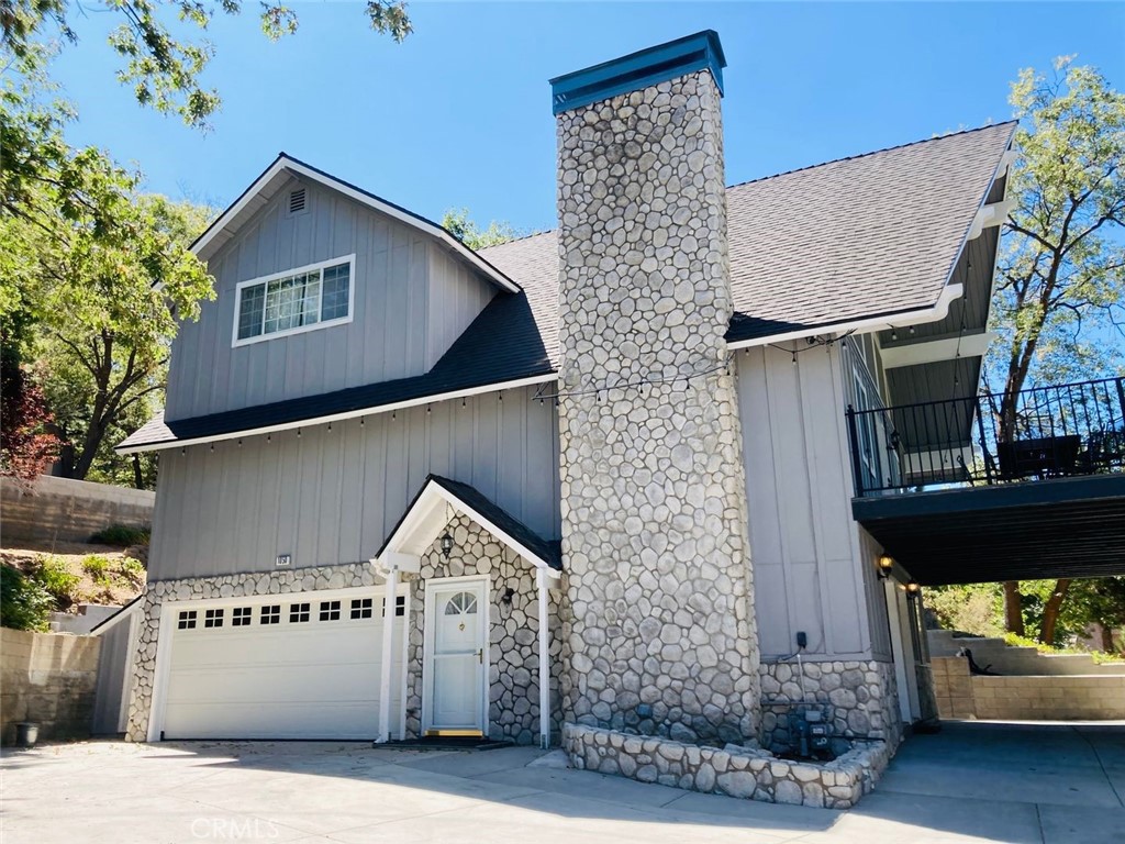 1050 Carousel Road Lake Arrowhead, CA 92352 - Photo 2 of 28
