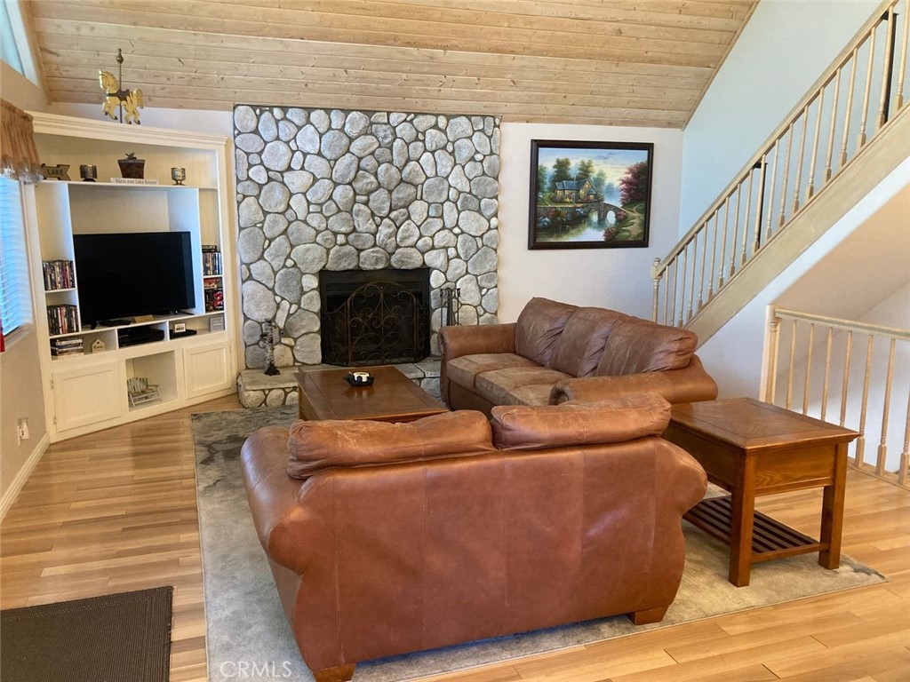 1050 Carousel Road Lake Arrowhead, CA 92352 - Photo 6 of 28