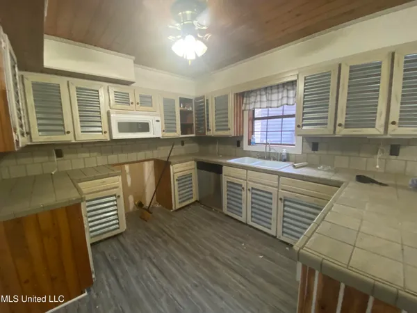 $173,000 | 3070 Highway 8, Sicily Island, LA 71368