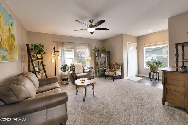 $246,900 | 200 Bridle Way, Unit 164, Yakima, WA 98901