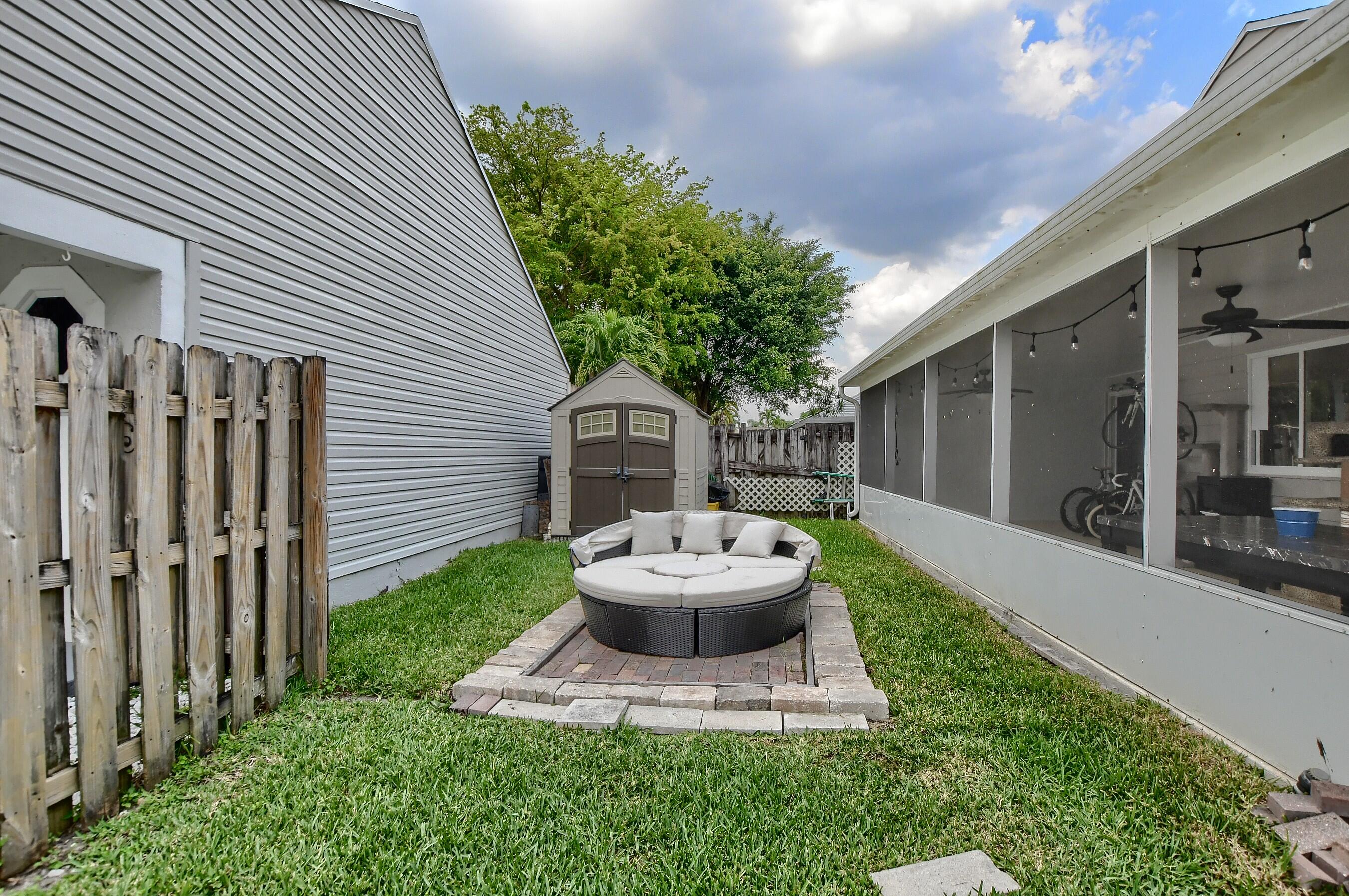 8431 Dynasty Drive Boca Raton, FL 33433 - Photo 29 of 32 28_ebf_7170-hdr(5)