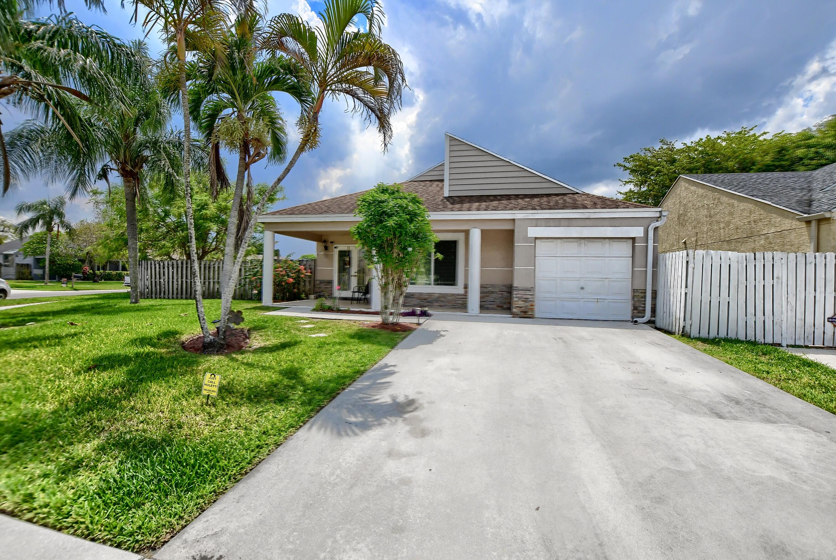 8431 Dynasty Drive Boca Raton, FL 33433 - Photo 4 of 32 03_ebf_7225-hdr(5)