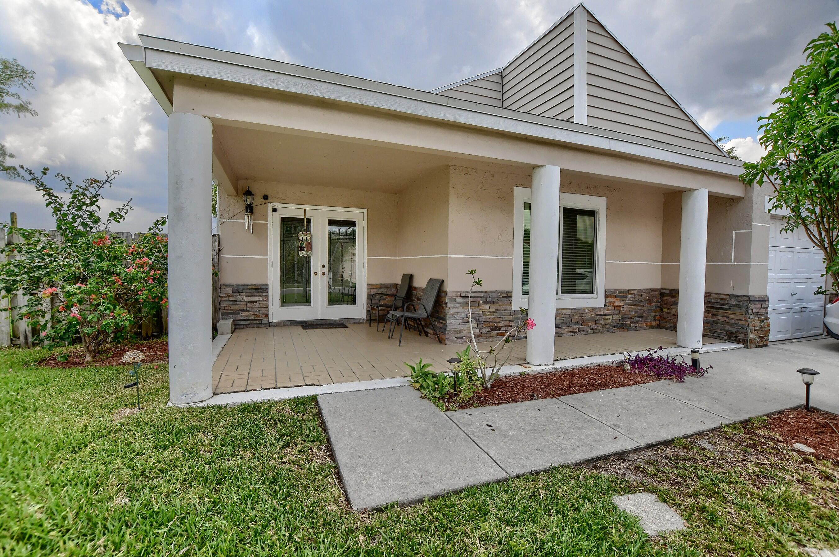 8431 Dynasty Drive Boca Raton, FL 33433 - Photo 6 of 32 05_ebf_7190-hdr(5)