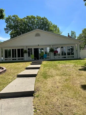 $670,000 | 8055 Kovacs Drive, Linden, MI 48451