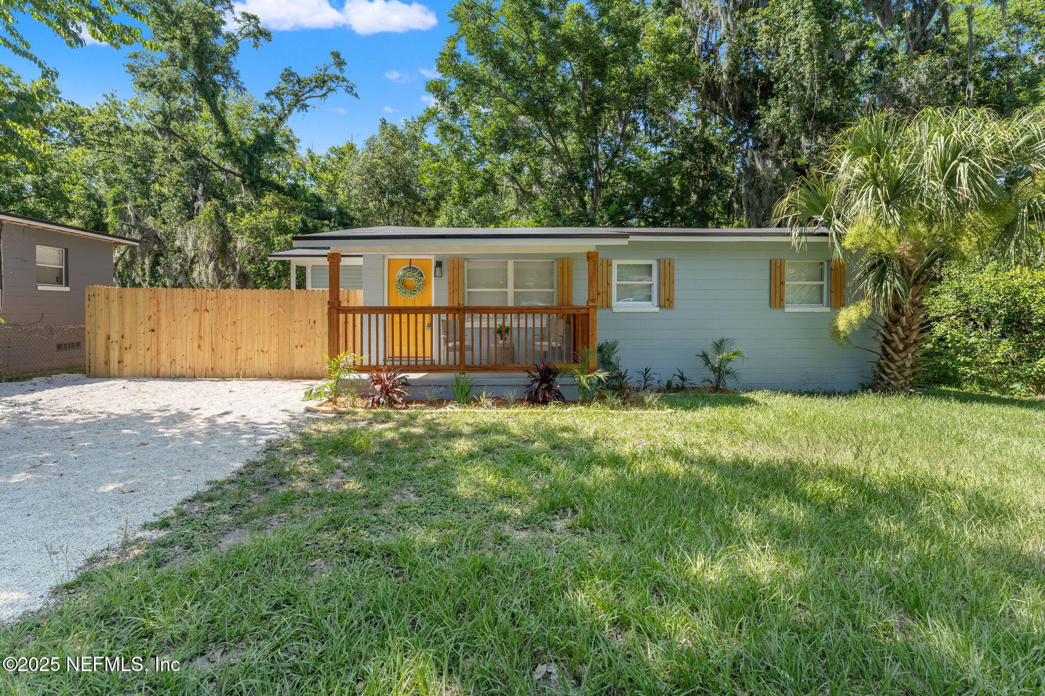 1905 Maclean Road Jacksonville, FL 32209 - Photo 2 of 20 2-web-or-mls-DSC09794