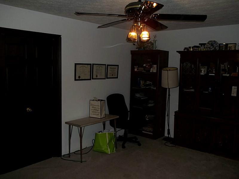 8844 South Franklin Road Indianapolis, IN 46259 - Photo 12 of 18 Gallery Image 12