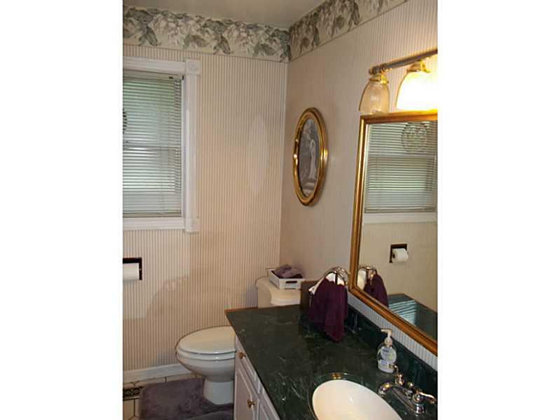 8844 South Franklin Road Indianapolis, IN 46259 - Photo 13 of 18 Gallery Image 13