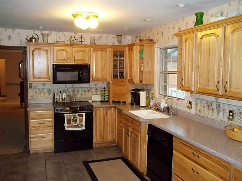 8844 South Franklin Road Indianapolis, IN 46259 - Photo 3 of 18 Gallery Image 3