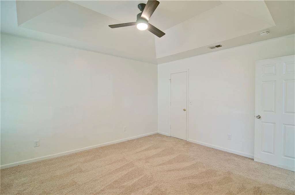 2665 Ivydale Court Southwest Atlanta, GA 30311 - Photo 34 of 45 a view of an empty room