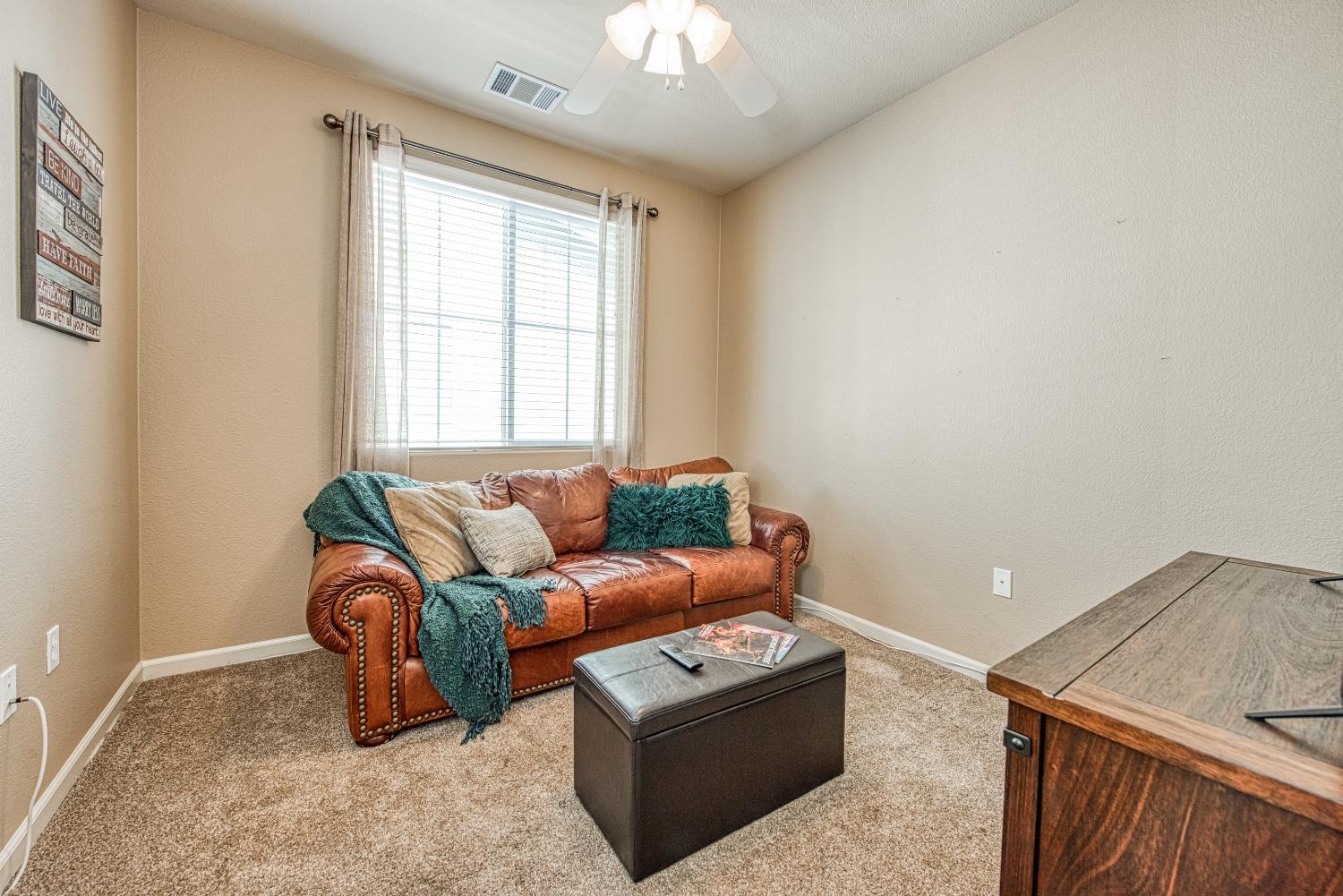 343 Raphael Lane Clovis, CA 93611 - Photo 27 of 48