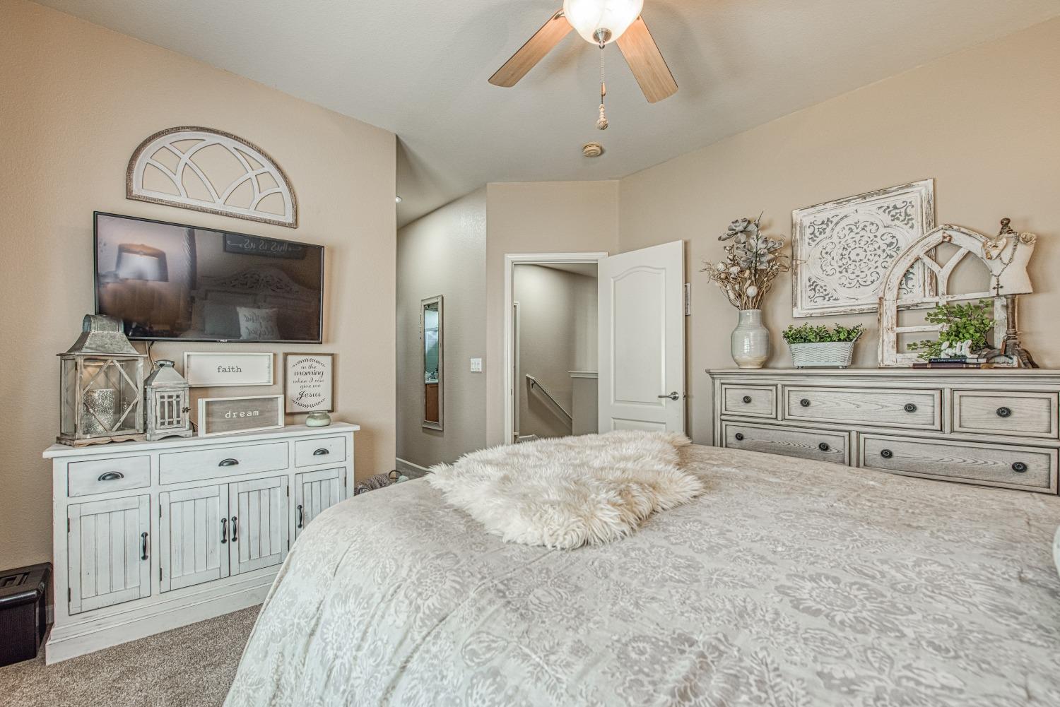 343 Raphael Lane Clovis, CA 93611 - Photo 30 of 48