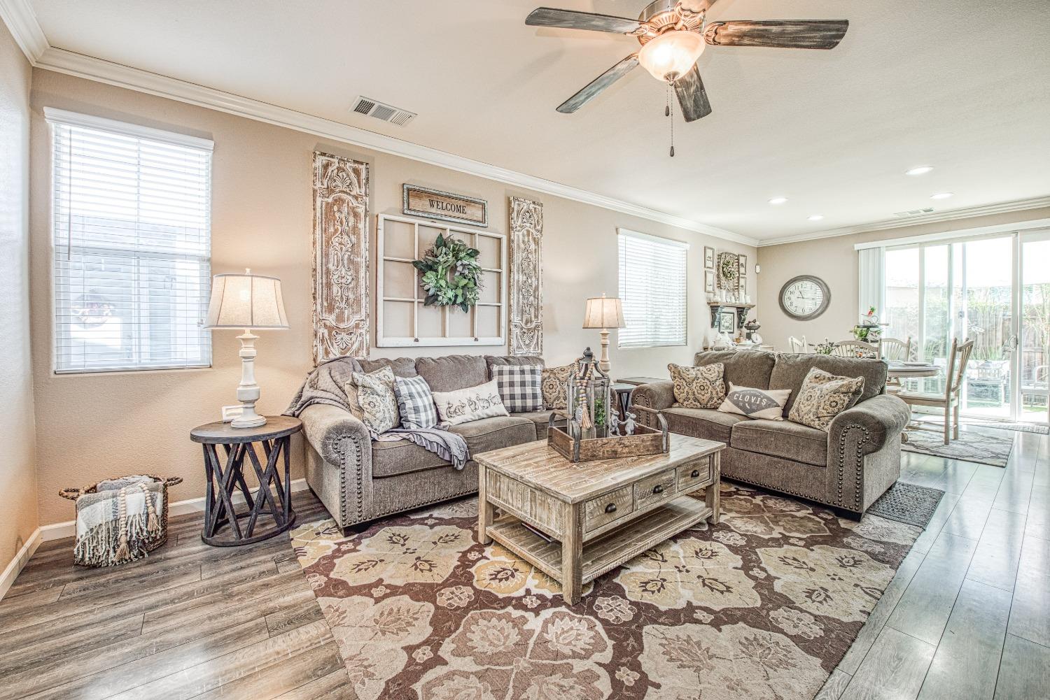 343 Raphael Lane Clovis, CA 93611 - Photo 9 of 48