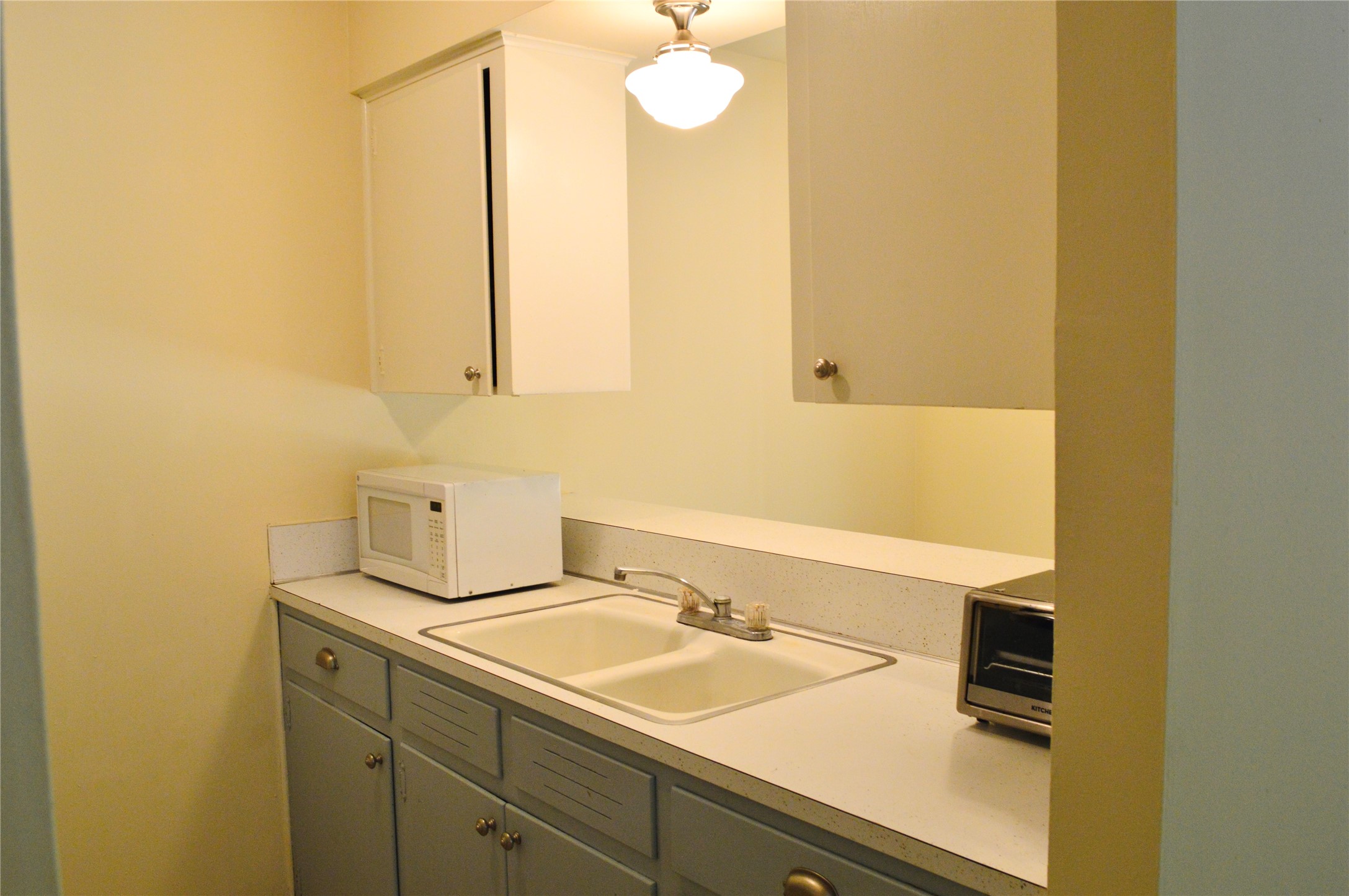 2310 Rebel Road, Unit A Austin, TX 78704 - Photo 9 of 17 Gallery Image 9