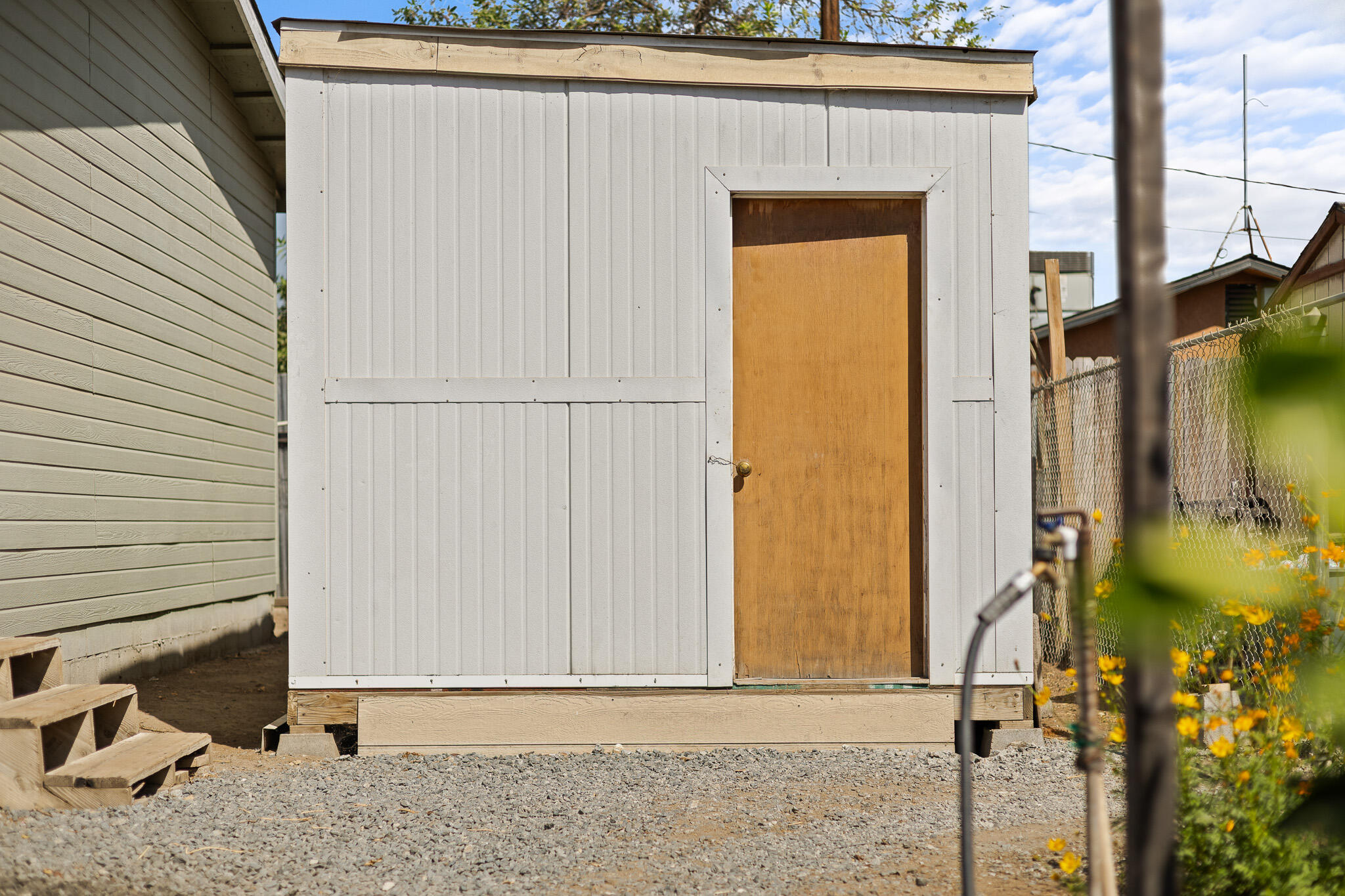25769 Hypericum Road Visalia, CA 93292 - Photo 80 of 83 82 Storage