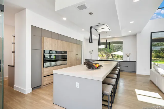 $16,000 | 211 Wellesley Hill, Shavano Park, TX 78231