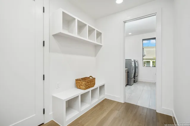 $16,000 | 211 Wellesley Hill, Shavano Park, TX 78231