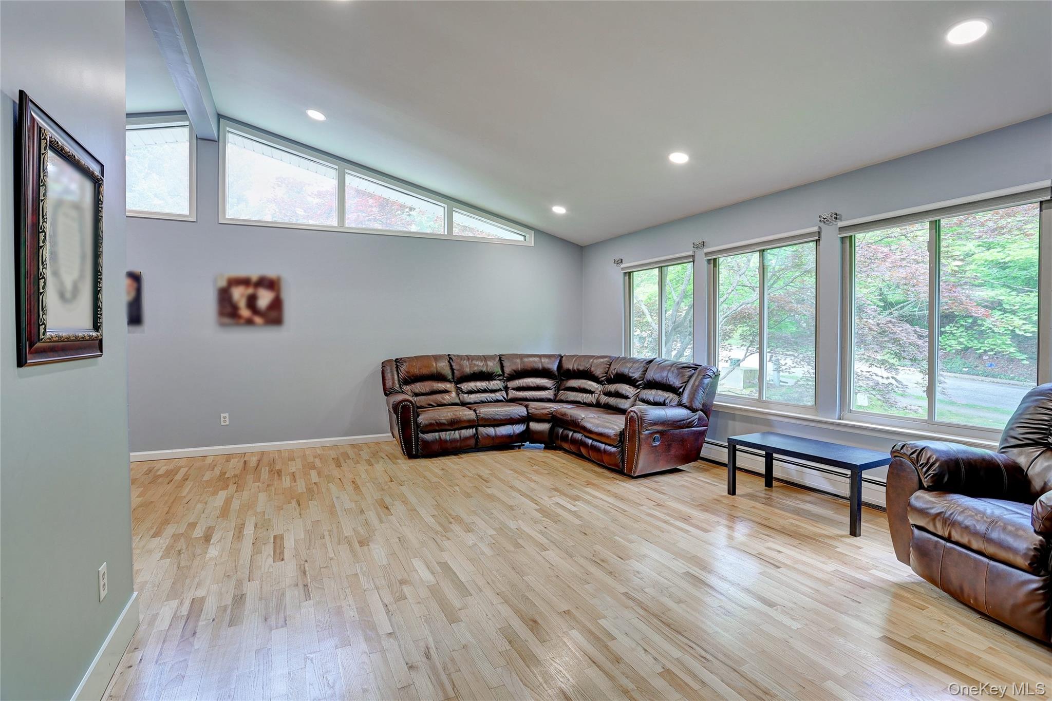 89 Regina Road Airmont, NY 10952 - Photo 4 of 29