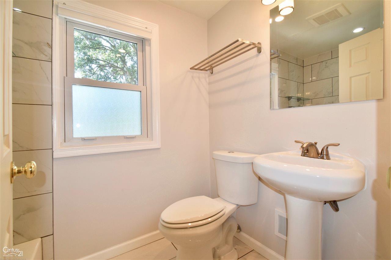 417 Moross Road Grosse Pointe Farms, MI 48236 - Photo 14 of 24
