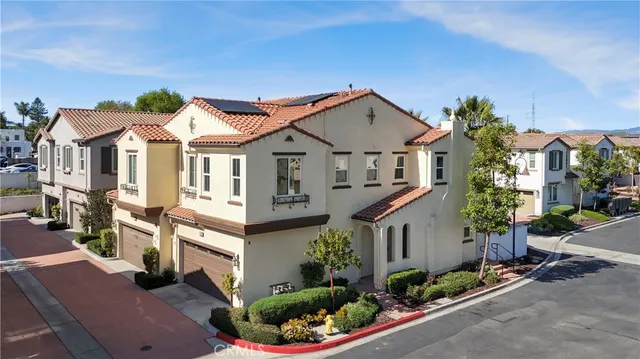 $740,000 | 4196 Camino Campana, Oceanside, CA 92057