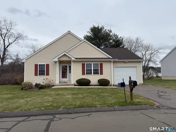 $349,900 | 12 Shady Brook Lane, Unit 12, Vernon, CT 06066