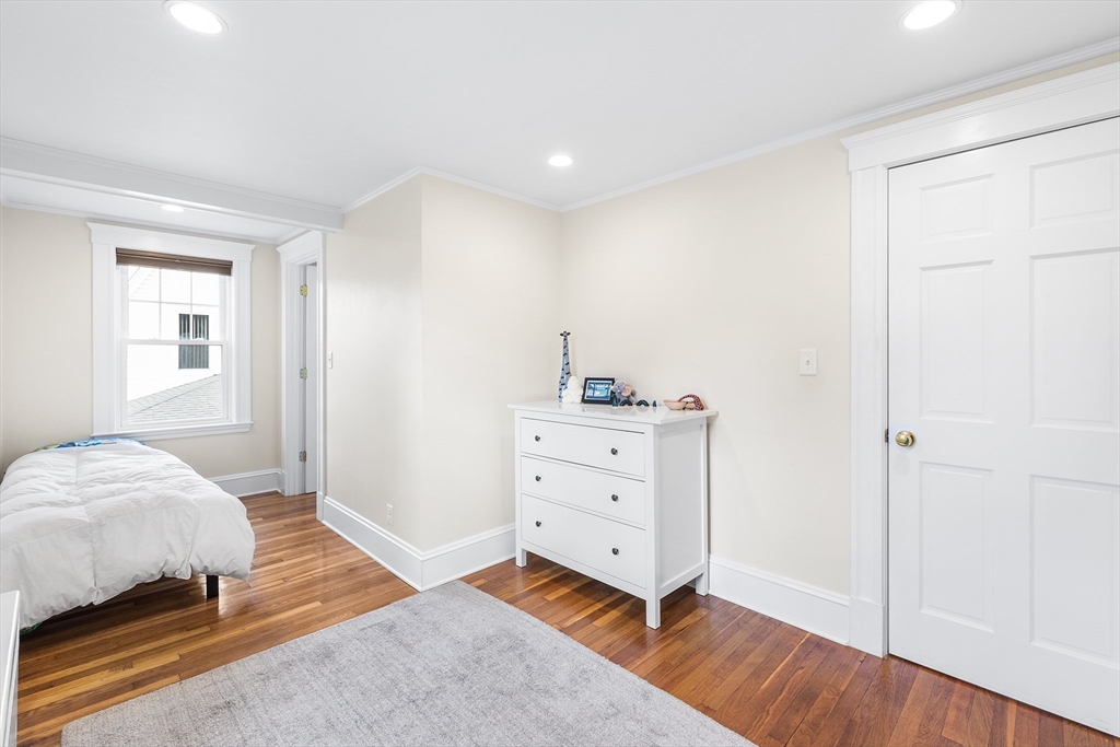 41 Burbank Road Medford, MA 02155 - Photo 15 of 30 Gallery Image 15