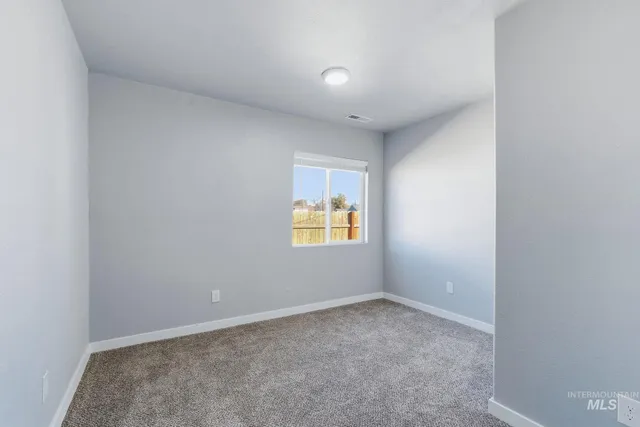 $295,000 | 410 South Roswell Boulevard, Parma, ID 83660