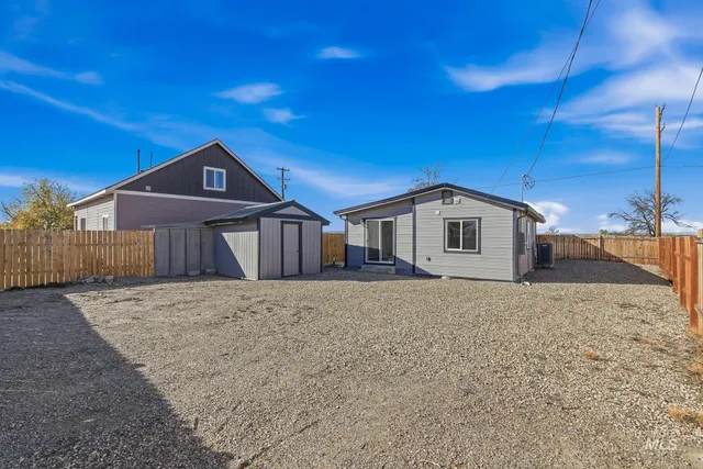 $295,000 | 410 South Roswell Boulevard, Parma, ID 83660
