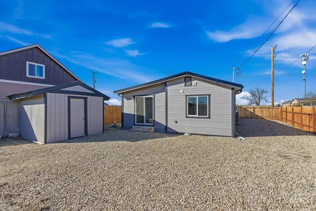 $295,000 | 410 South Roswell Boulevard, Parma, ID 83660