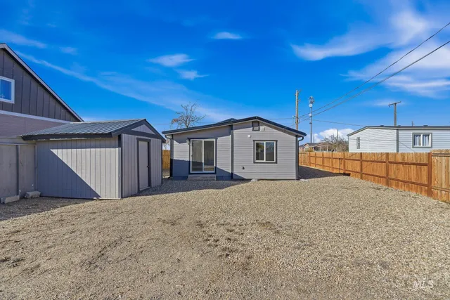 $295,000 | 410 South Roswell Boulevard, Parma, ID 83660