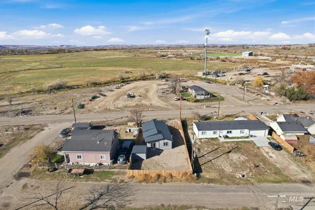 $295,000 | 410 South Roswell Boulevard, Parma, ID 83660