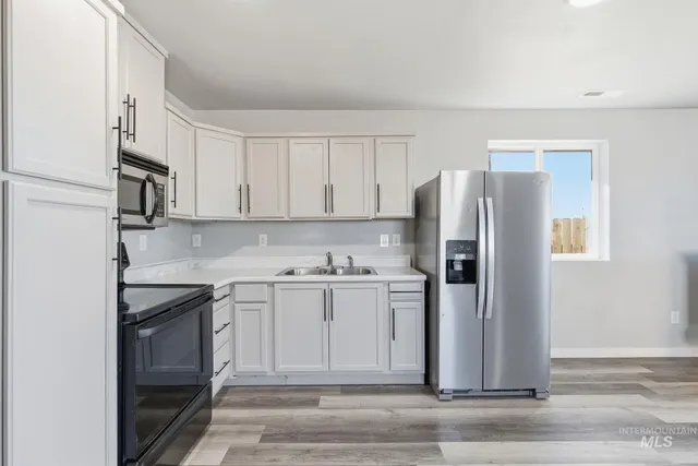 $295,000 | 410 South Roswell Boulevard, Parma, ID 83660