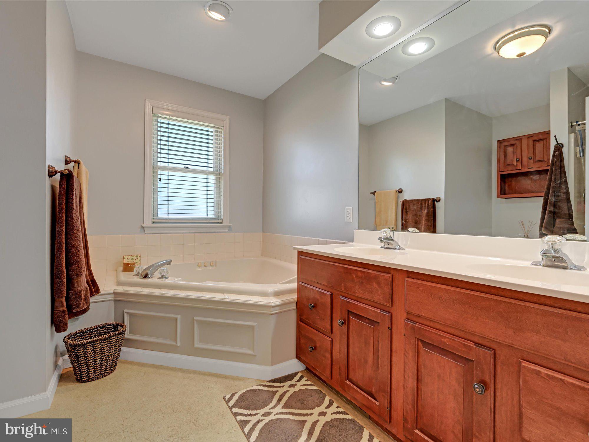2098 Rhoda Avenue Mount Joy, PA 17552 - Photo 17 of 33 Gallery Image 17