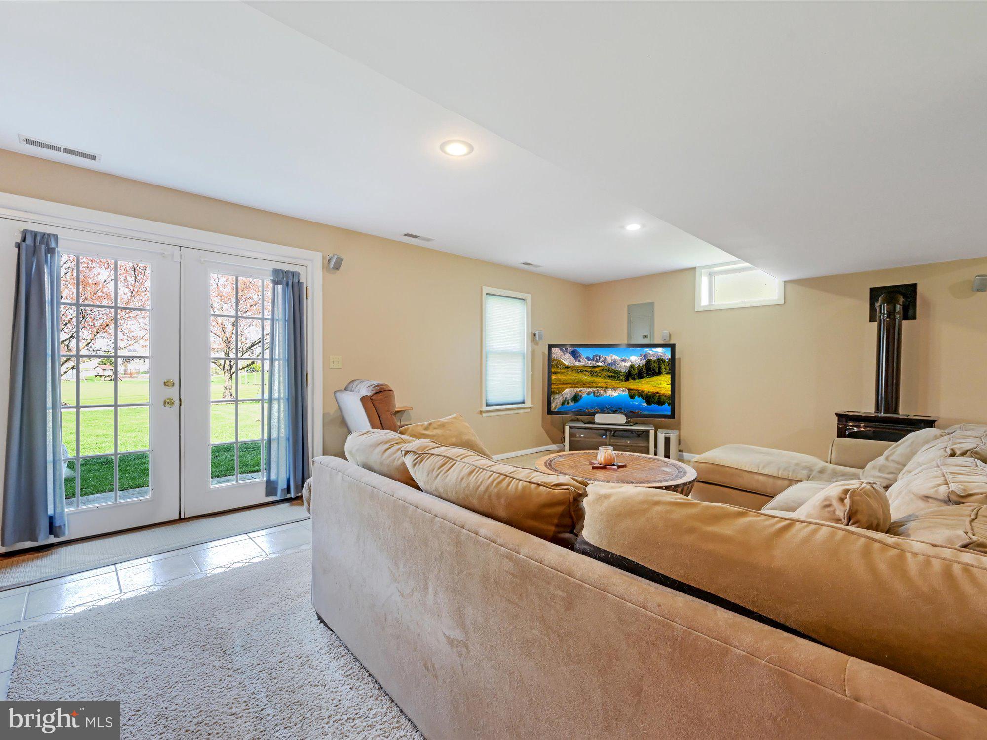 2098 Rhoda Avenue Mount Joy, PA 17552 - Photo 24 of 33 Gallery Image 24