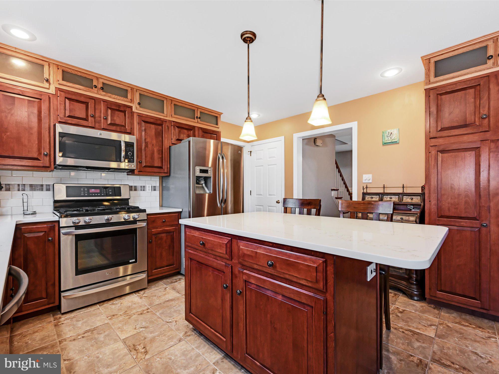2098 Rhoda Avenue Mount Joy, PA 17552 - Photo 9 of 33 Gallery Image 9