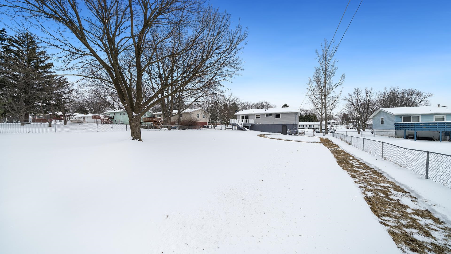 2120 West Middlebury Road Freeport, IL 61032 - Photo 23 of 25 Gallery Image 23