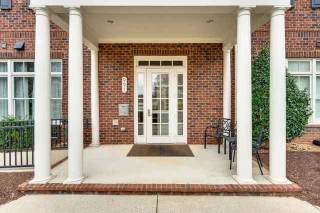 $749,900 | 991 Westhaven Boulevard, Unit 13, Franklin, TN 37064