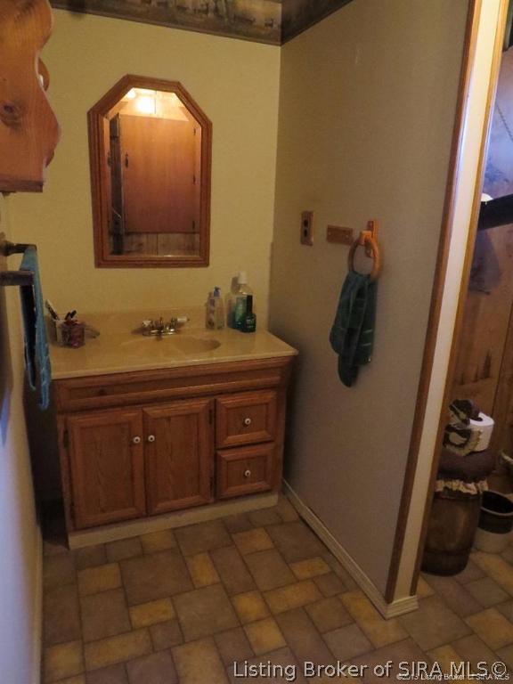 5501 South Rosebud Road Salem, IN 47167 - Photo 23 of 42