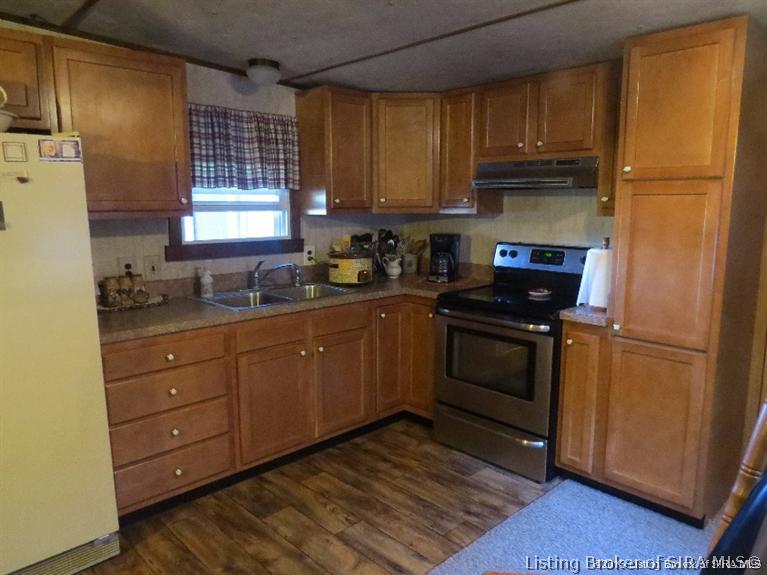 5501 South Rosebud Road Salem, IN 47167 - Photo 4 of 42