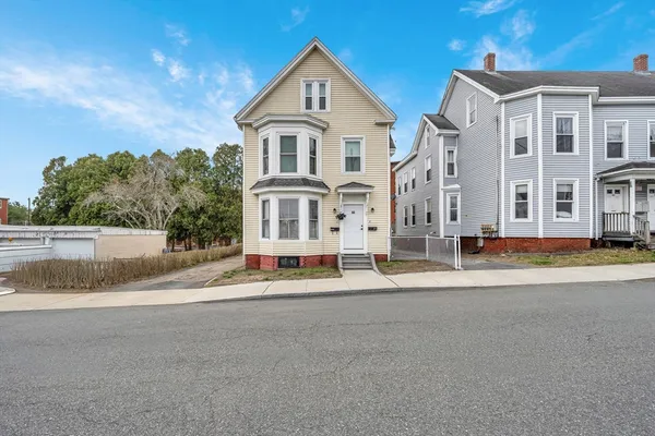 $829,000 | 60 Beach Street, Haverhill, MA 01832
