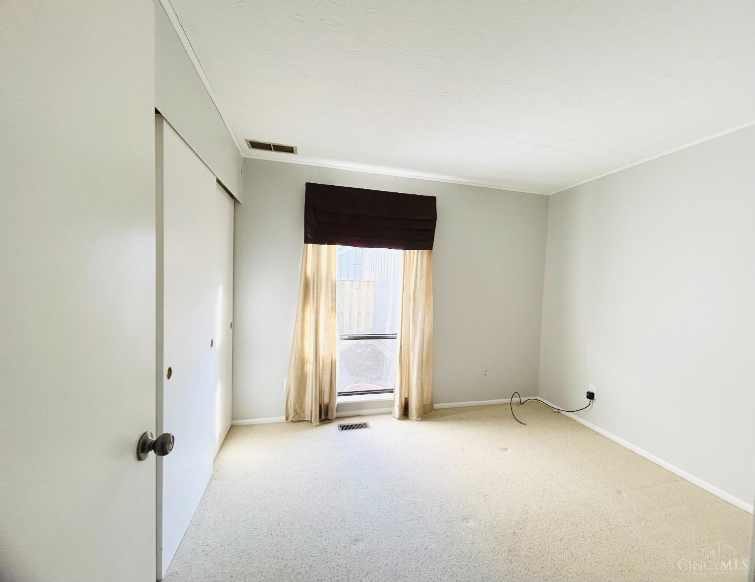 8122 Timbertree Way Beckett Ridge, OH 45069 - Photo 22 of 36 3rd bedroom