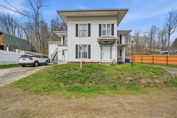 $349,989 | 1104 Main Street, Warren, MA 01083